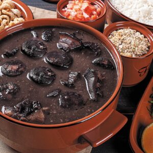 Kit Feijoada (p/ 2 pessoas) Feijoada, Arroz, Farofa, Couve, Vinagrete